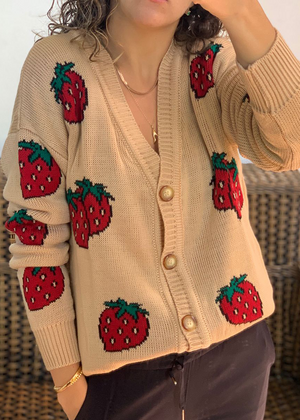 Suéter Strawberry Arena   |  Sand Strawberry Sweater