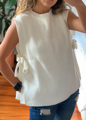 Chaleco Bow Crema | Bow Cream Vest